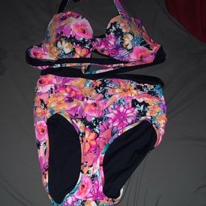 High-waisted reversible bikini